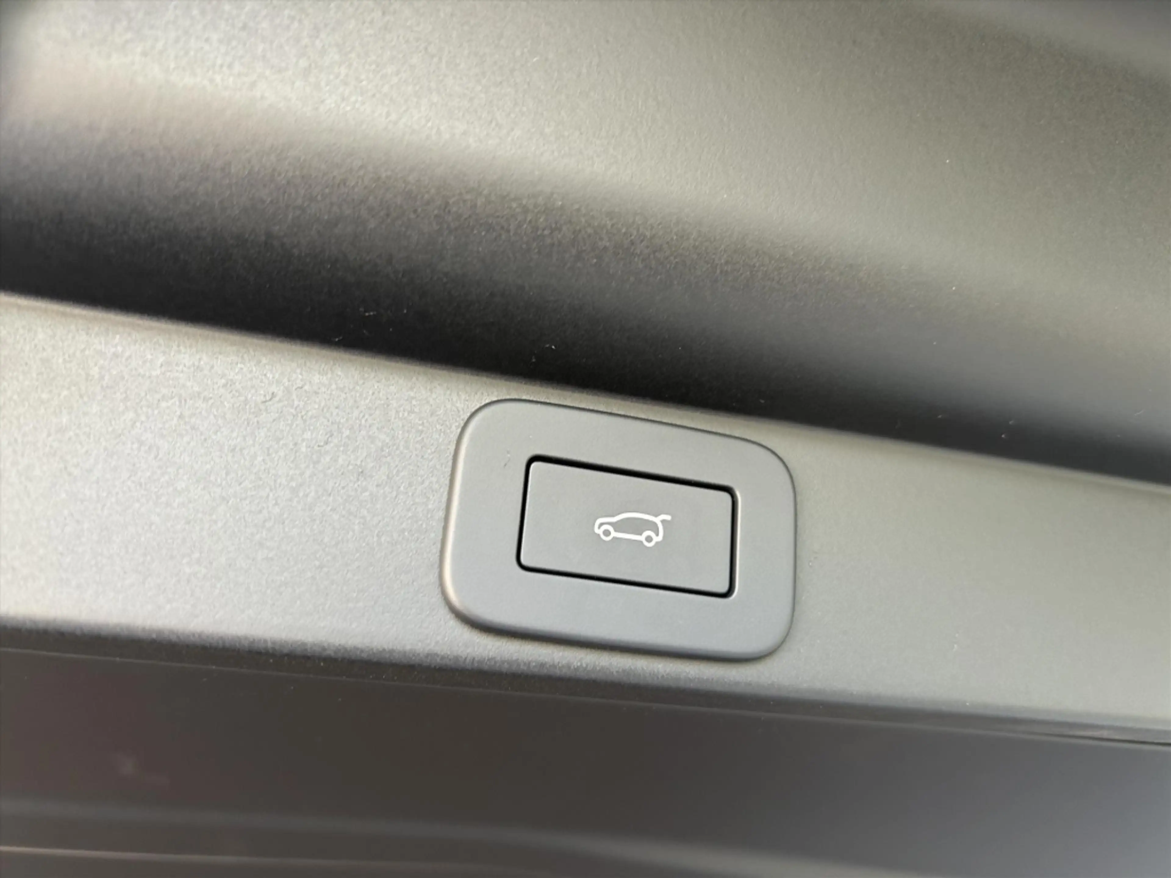 Land Rover Range Rover P550e PHEV AWD Autobiography — photo 15