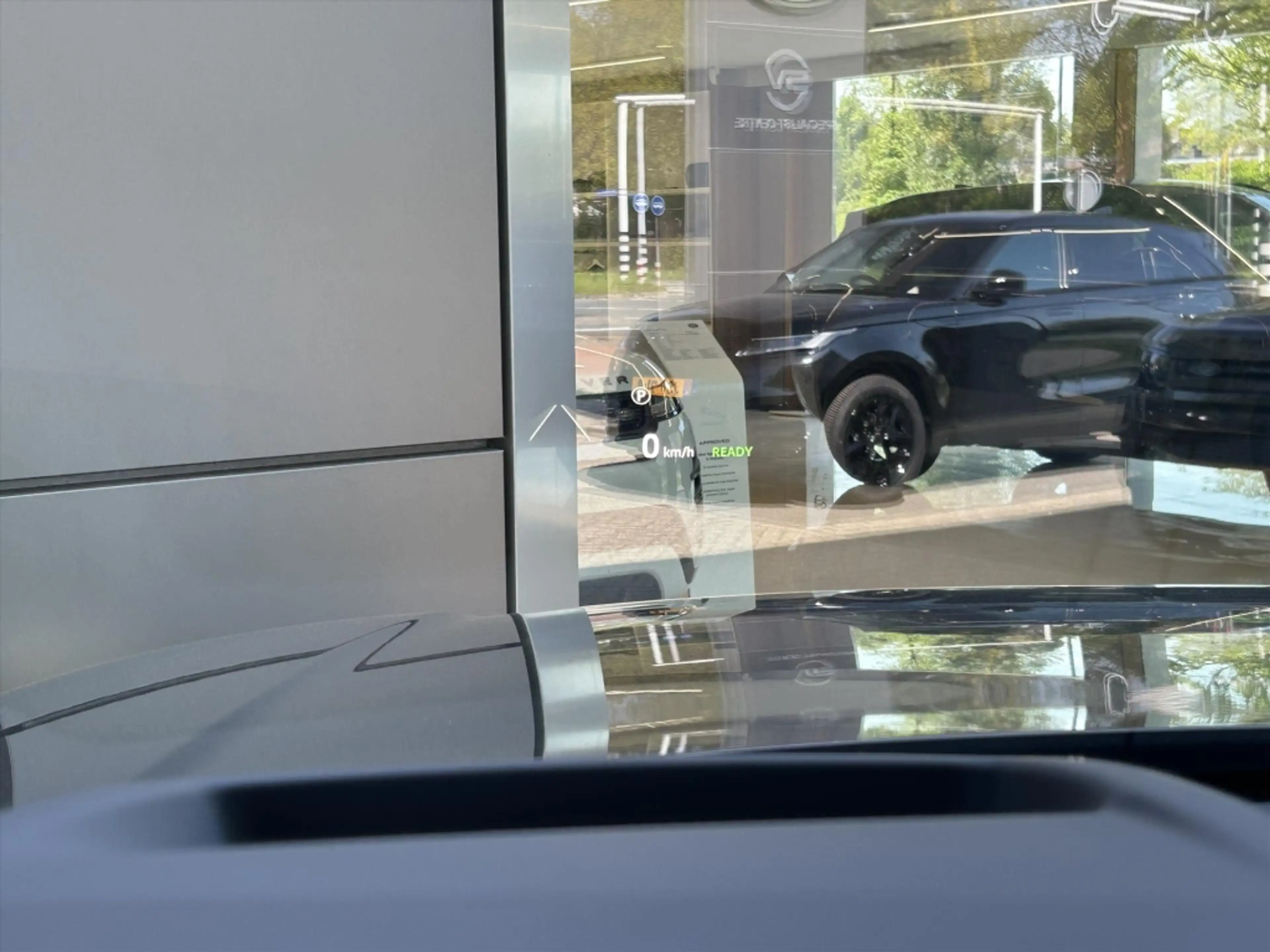 Land Rover Range Rover P550e PHEV AWD Autobiography — photo 5