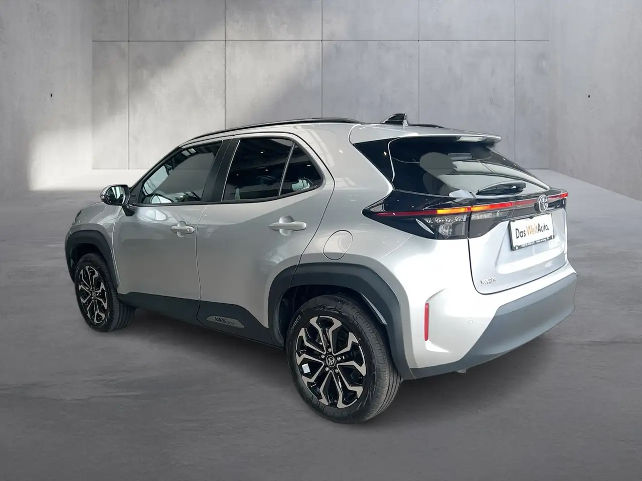 Toyota Yaris Cross Hybrid FWD Active Drive, миниатюра 3