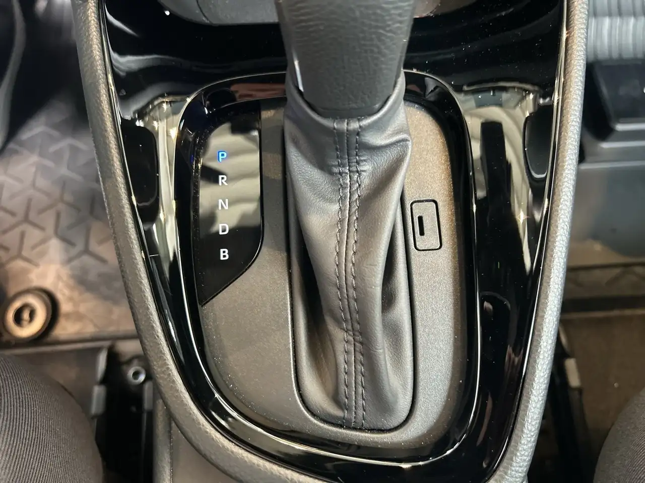 Toyota Yaris Cross Hybrid FWD Active Drive, миниатюра 23