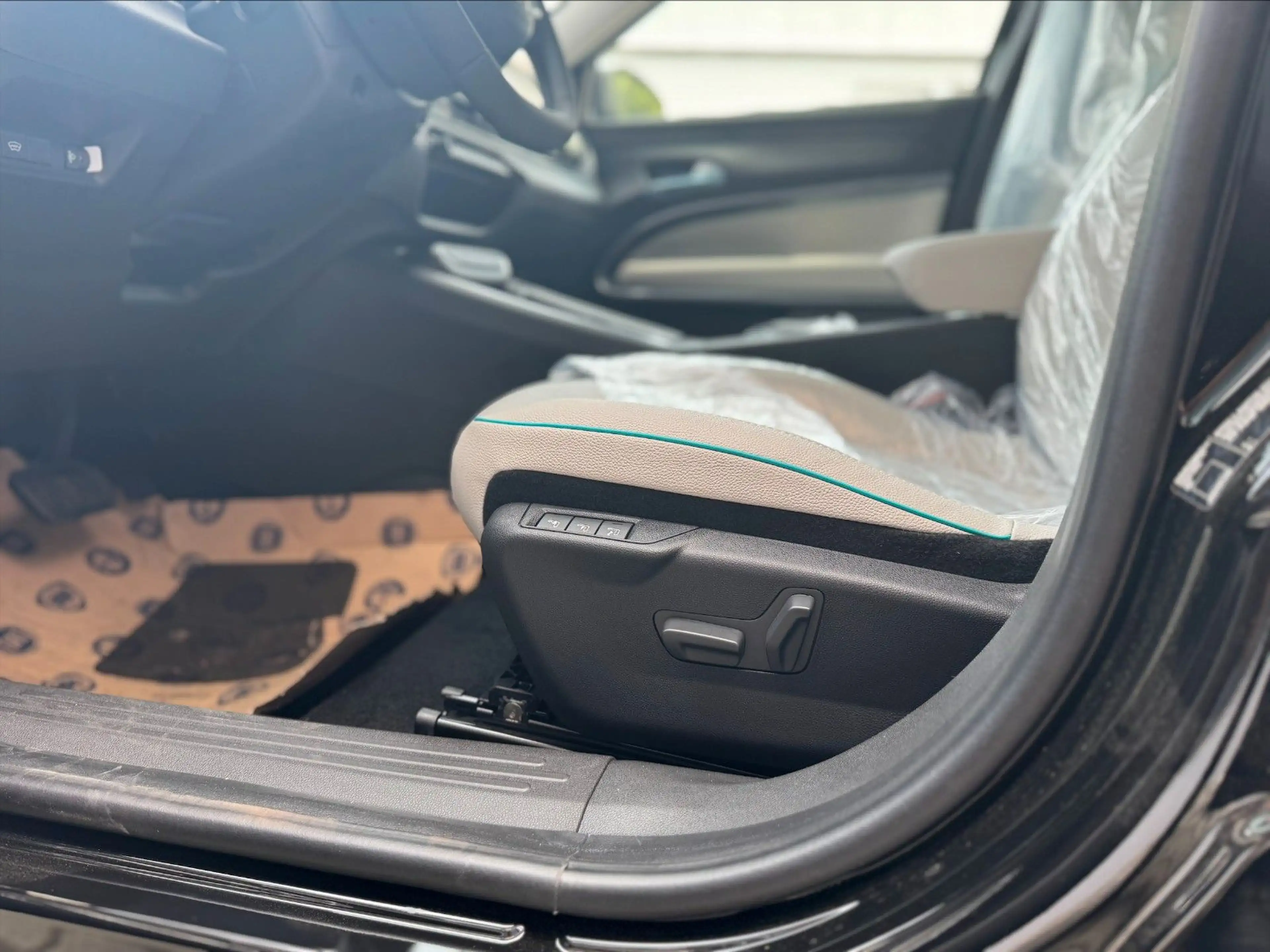 Fiat 600e La Prima 54 kWh — photo 7