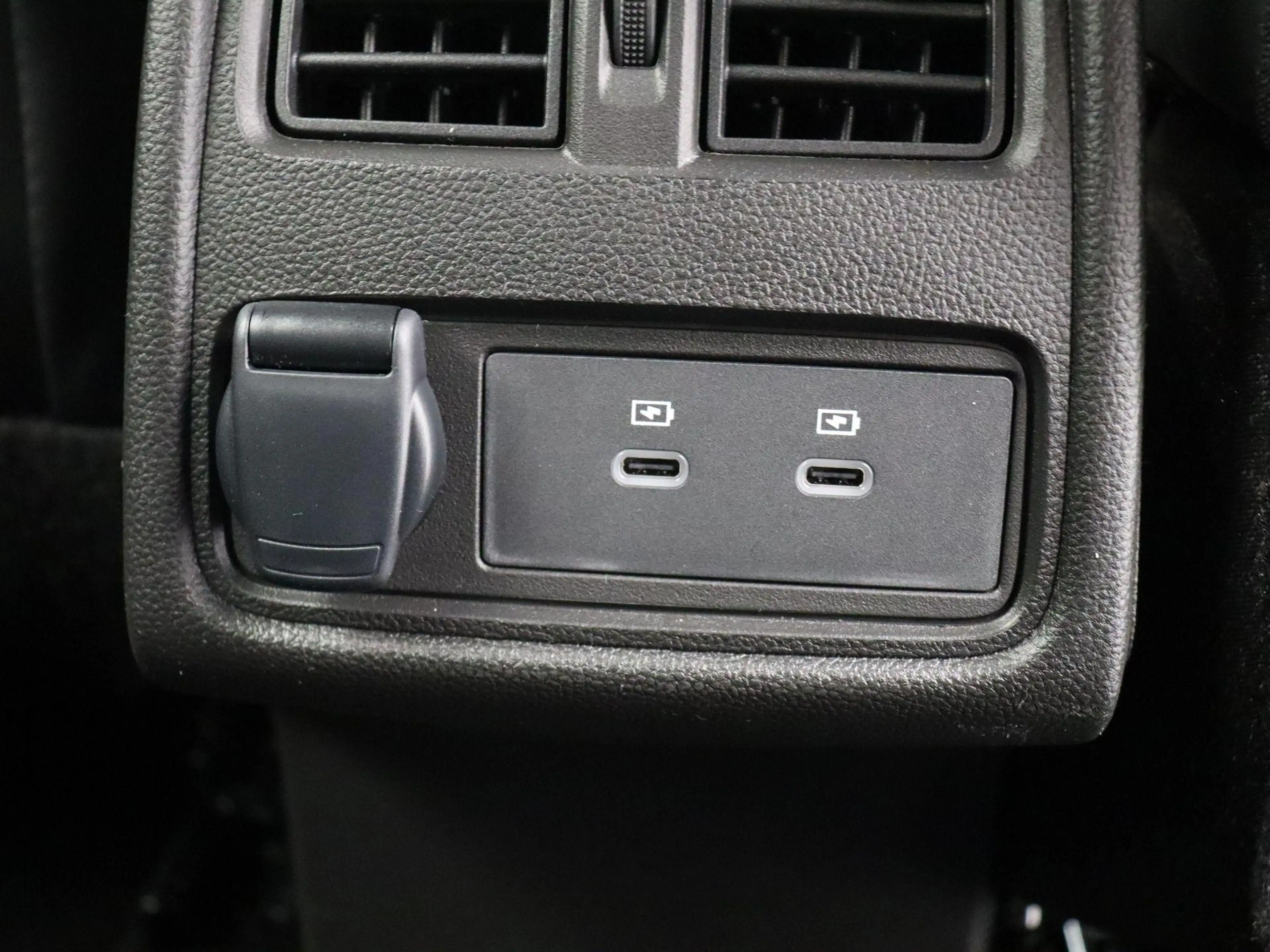 Mitsubishi Grandis 1.8 HEV First Edition | Adaptieve Cruise Control | — photo 4
