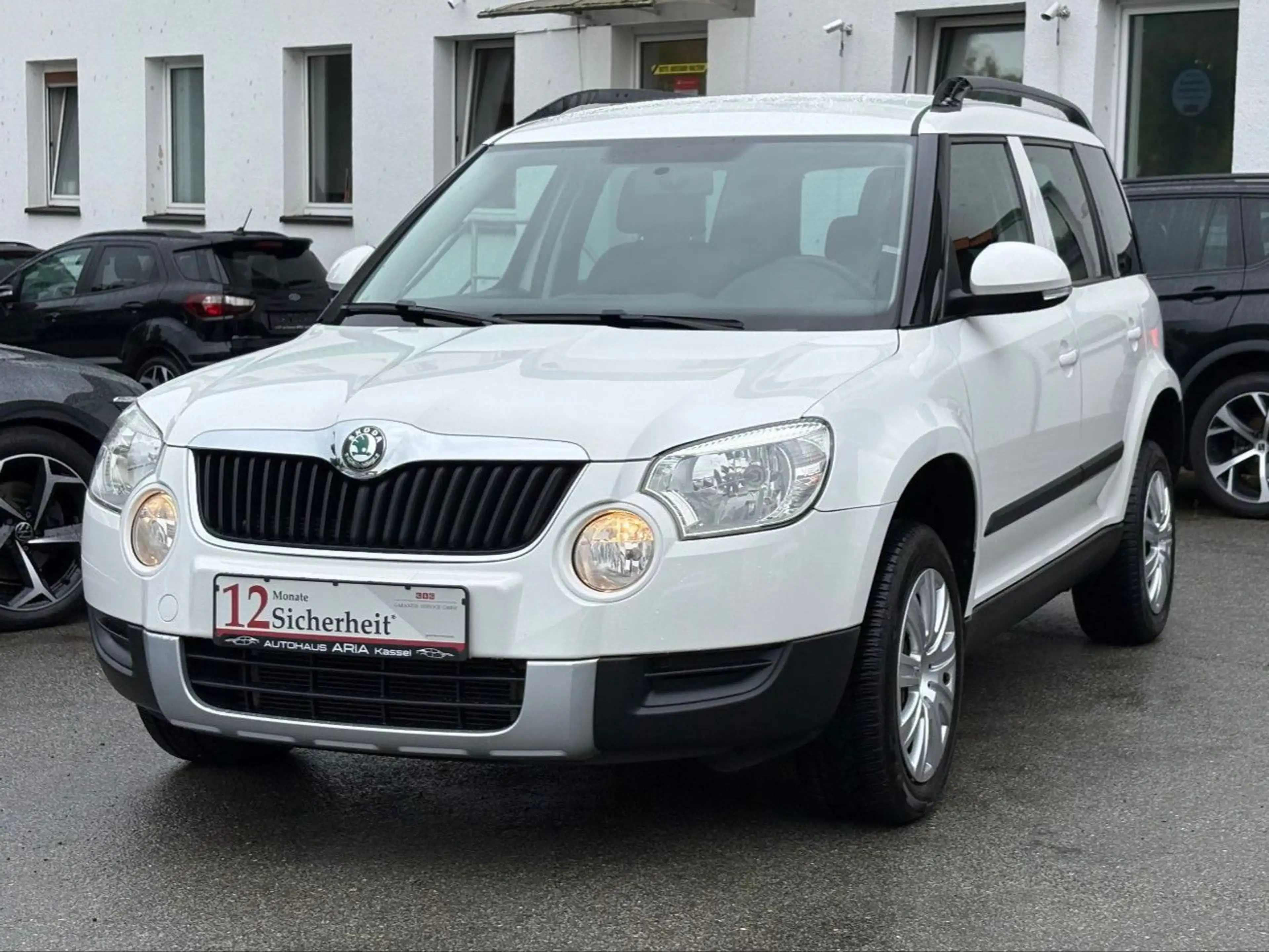 Skoda Yeti Active Plus Edition PDC SHZ KETTE&TÜV NEU!
