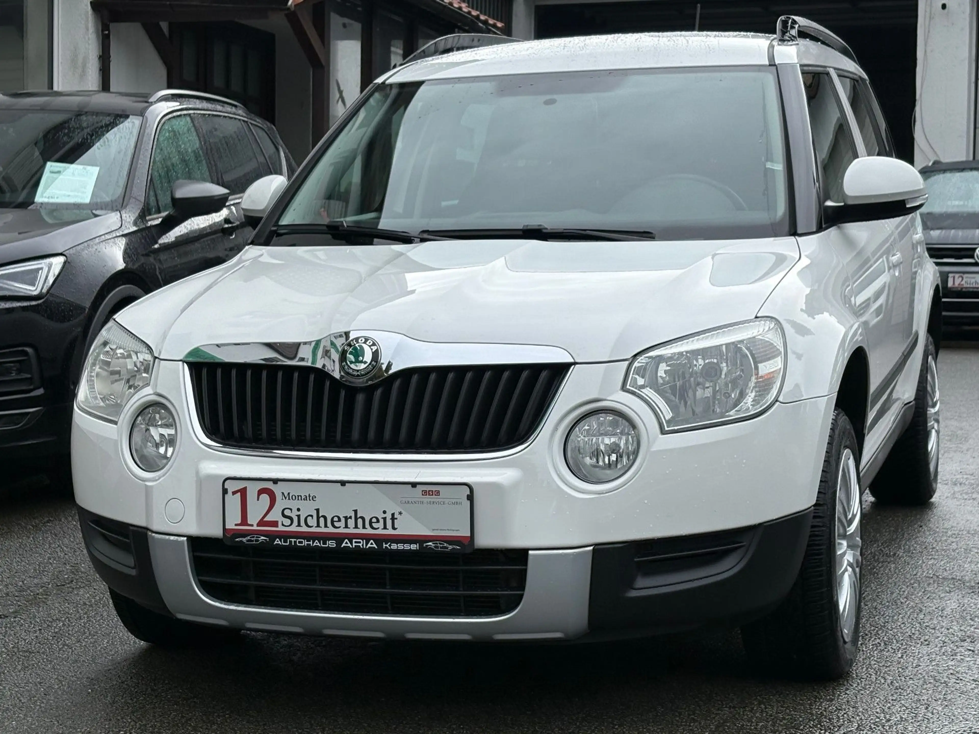 Skoda Yeti Active Plus Edition PDC SHZ KETTE&TÜV NEU! — photo 3