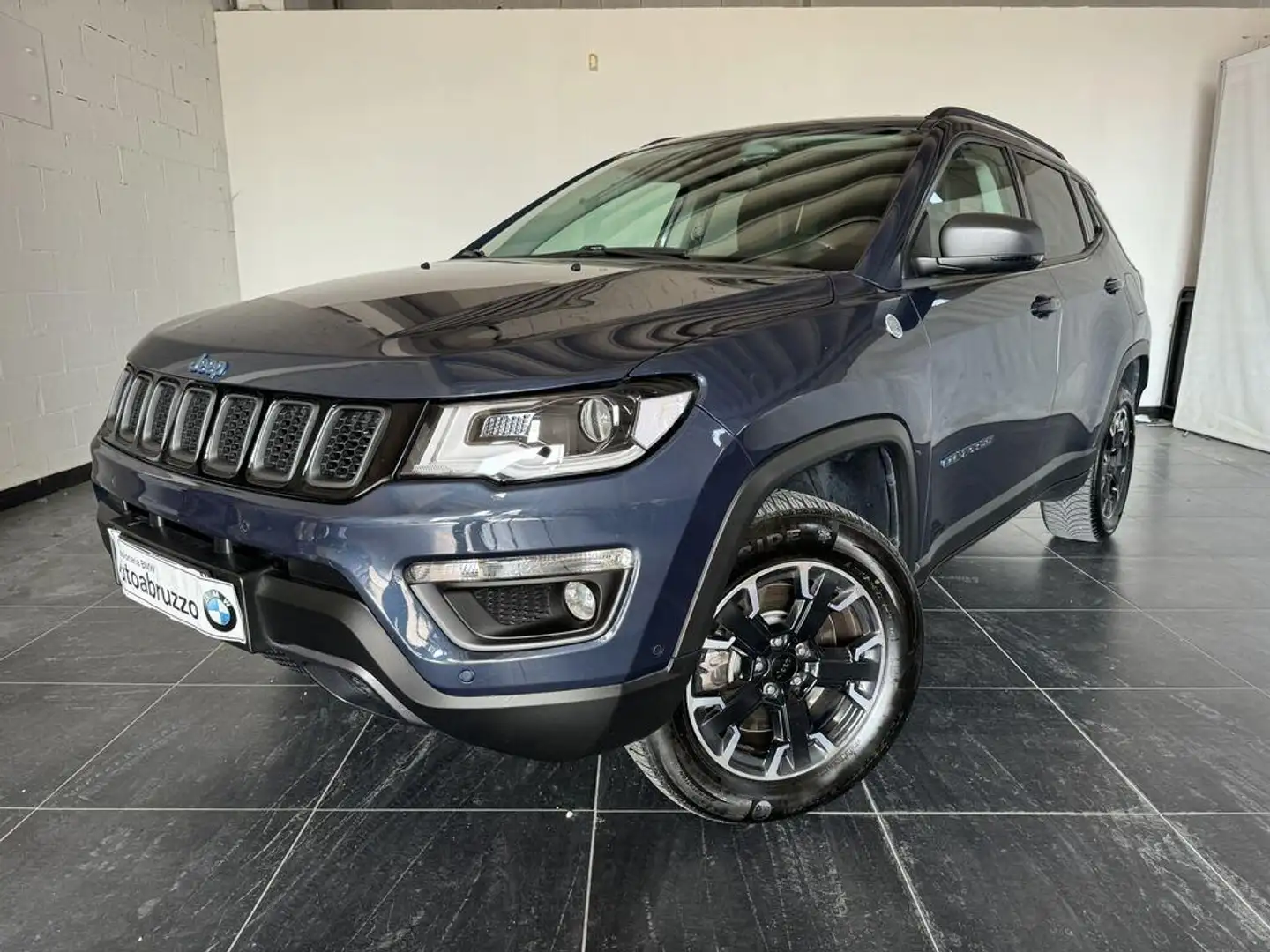 Jeep Compass 1.3 turbo t4 phev Trailhawk 4xe at6 Grigio - 1