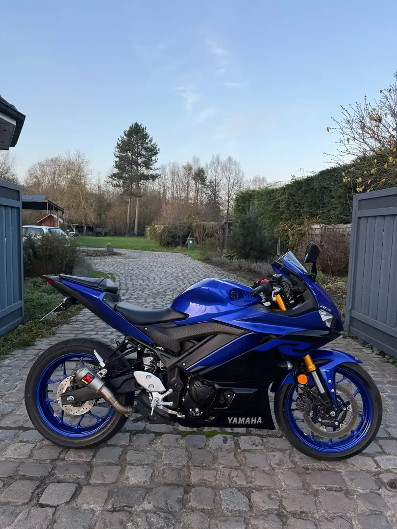 Yamaha YZF-R3 *Akrapovic* @AelbrechtMotors Blauw - 1