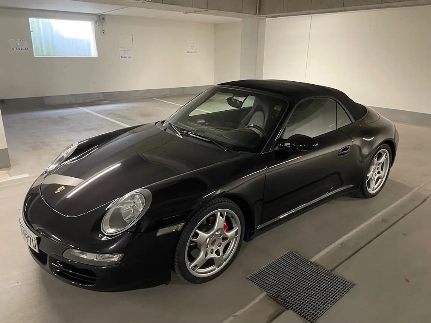 Porsche 911 911 Carrera 4 S Cabrio**orig. 40`km**WIE NEU Schwarz - 1