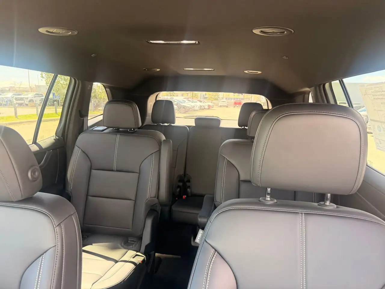 GMC Acadia снимка GMC Acadia