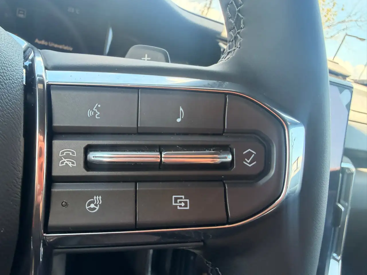 GMC Acadia снимка GMC Acadia