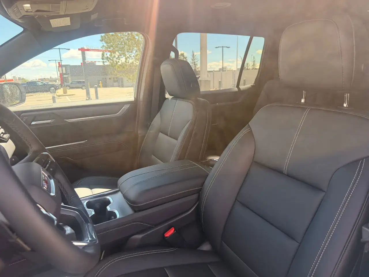 GMC Acadia снимка GMC Acadia