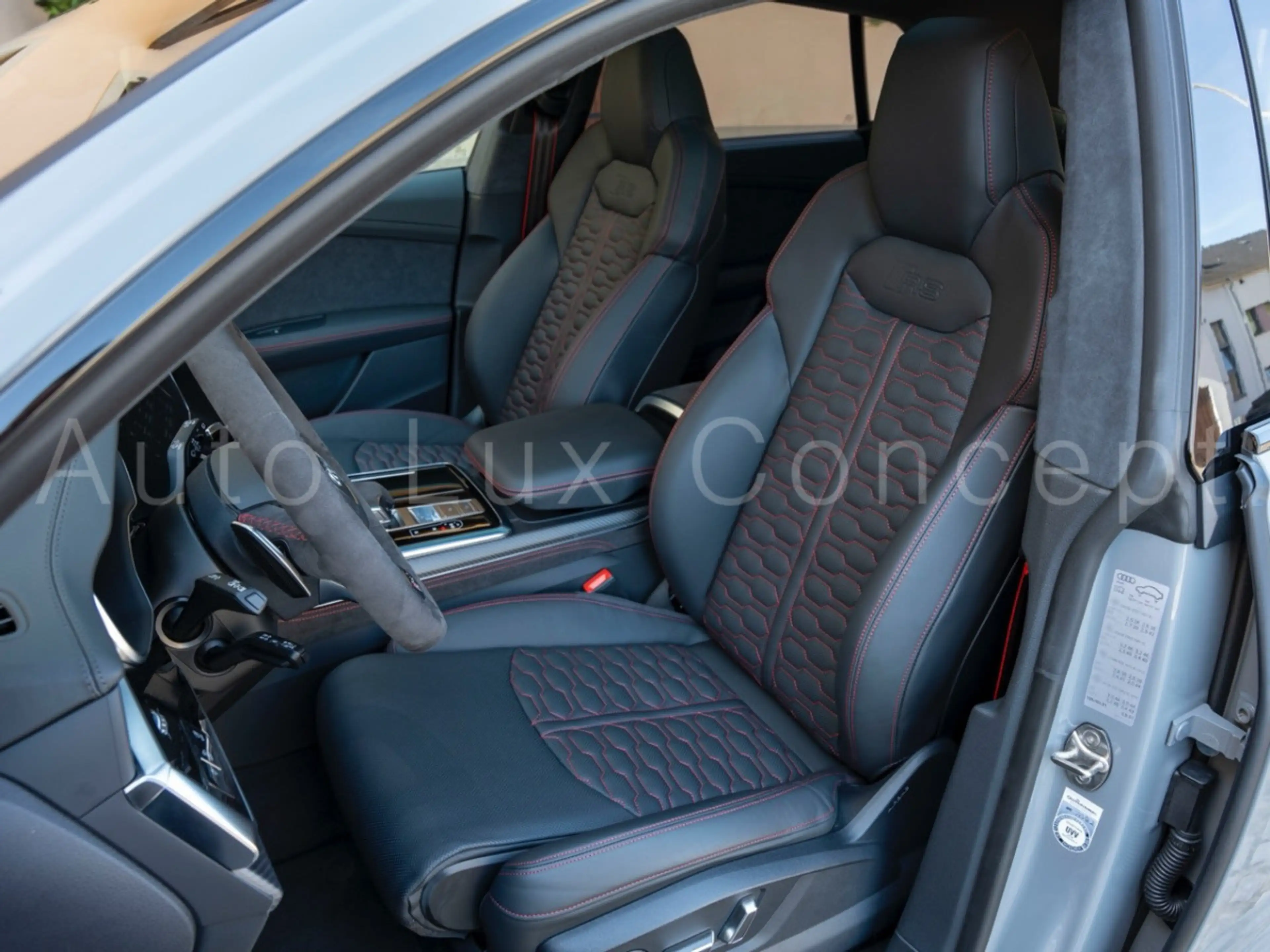Audi RS Q8 Dynamikpaket plus/RS Essentials Paket/Standheizung — photo 8