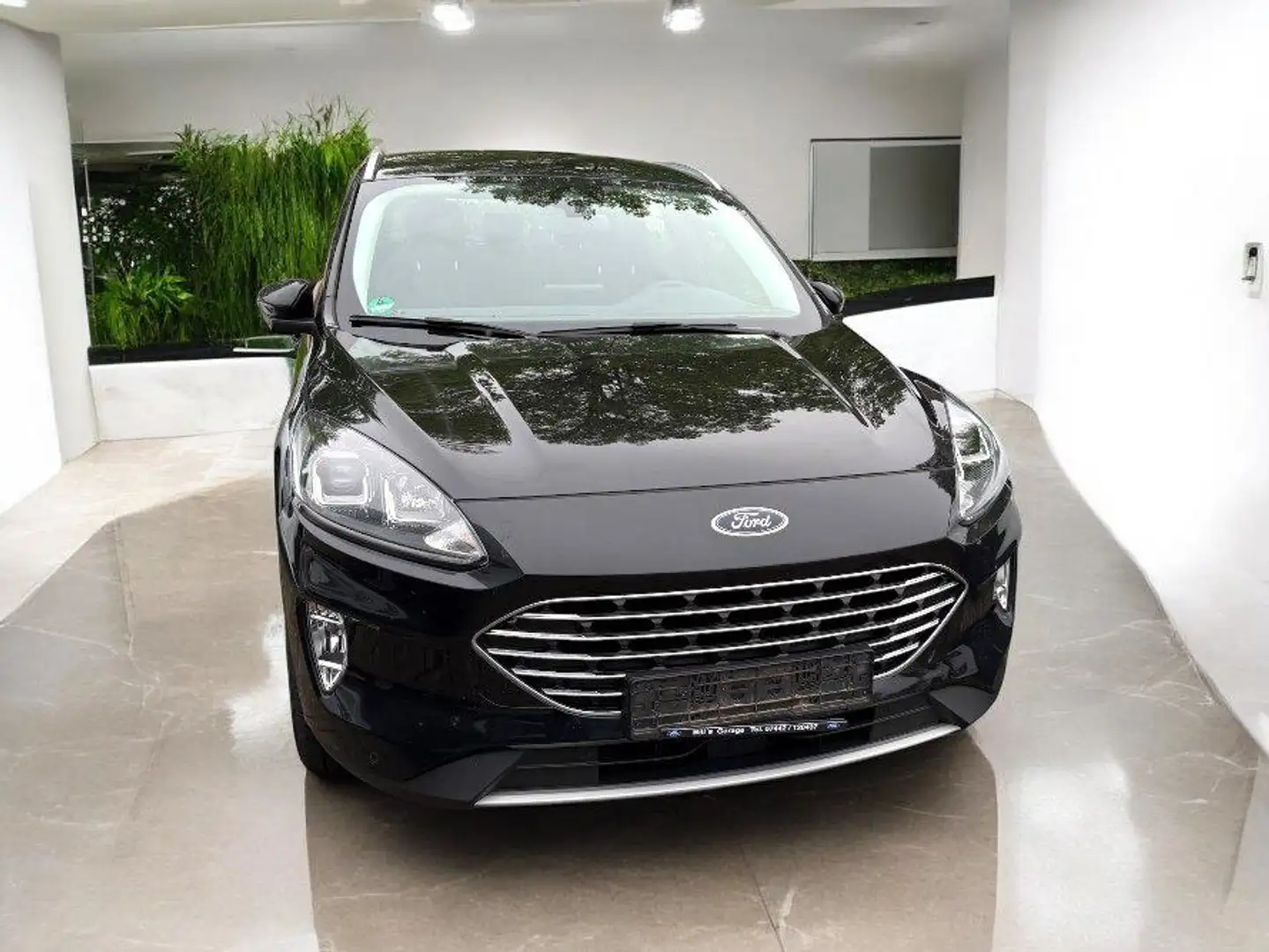 Ford Kuga Titanium X Schwarz - 1