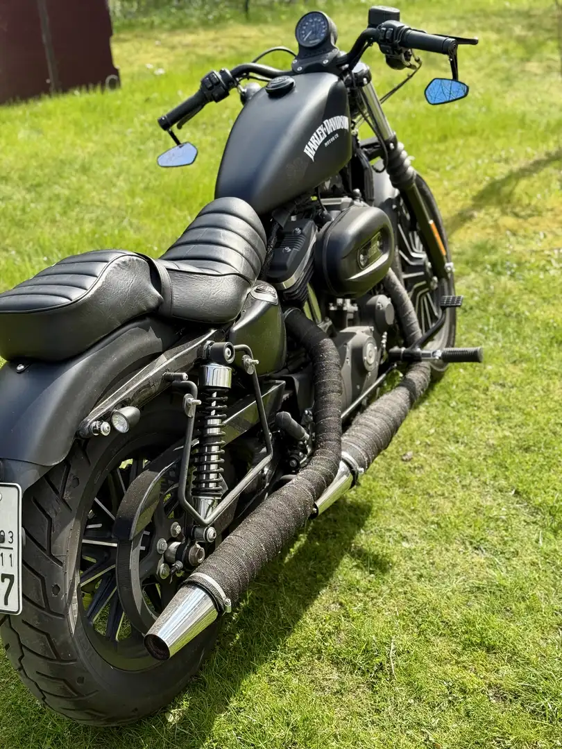 Harley-Davidson Iron 883 Custom Negru - 2