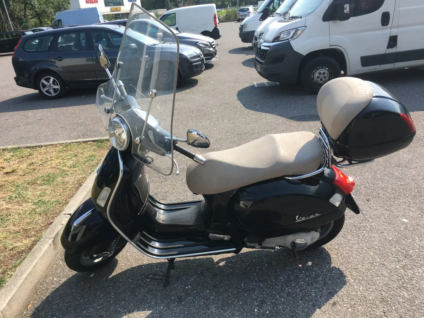 Piaggio GTS 250 Schwarz - 1