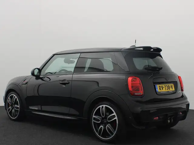 Mini Hatch view 3