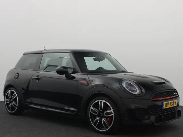 Mini Hatch view 22