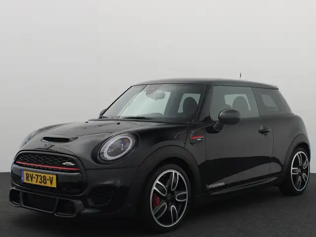 Mini Hatch view 25