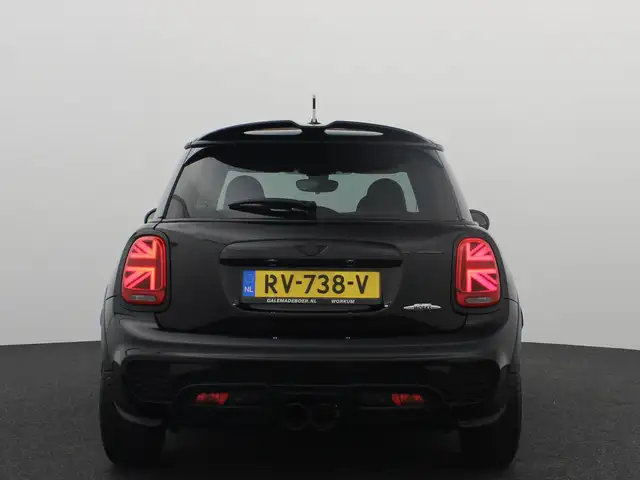 Mini Hatch view 5