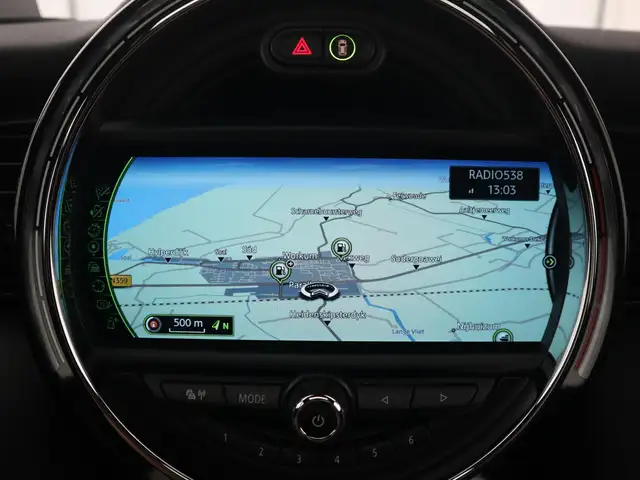 Mini Hatch view 11