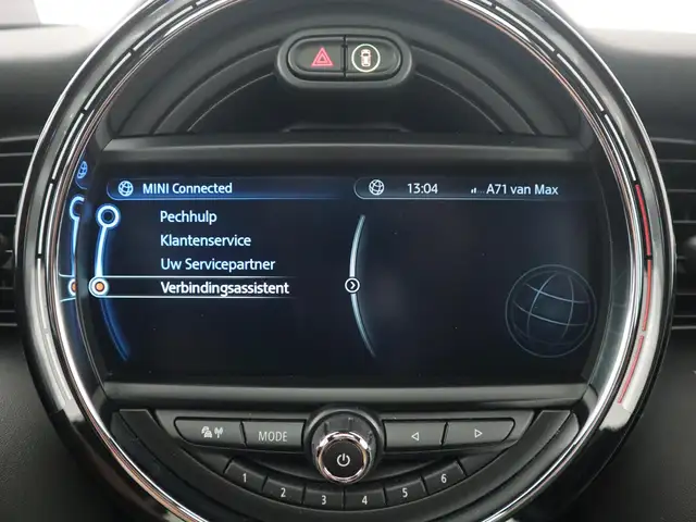Mini Hatch view 13