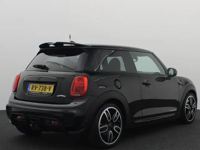Mini Hatch view 20