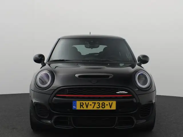Mini Hatch view 23