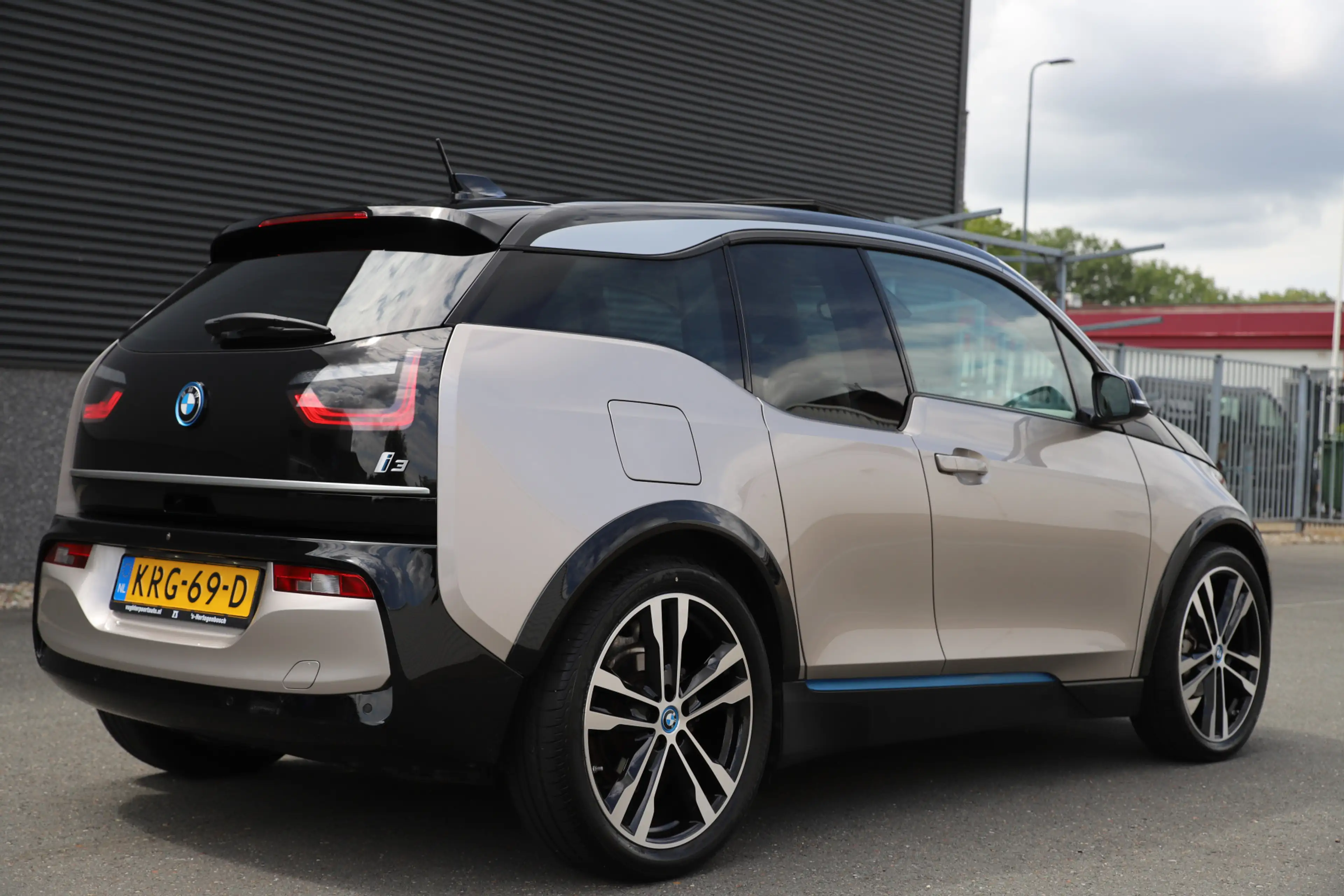 BMW i3 Executive 120Ah 42 kWh/*Lodge*/Sunroof/Kaschmir Si — photo 6
