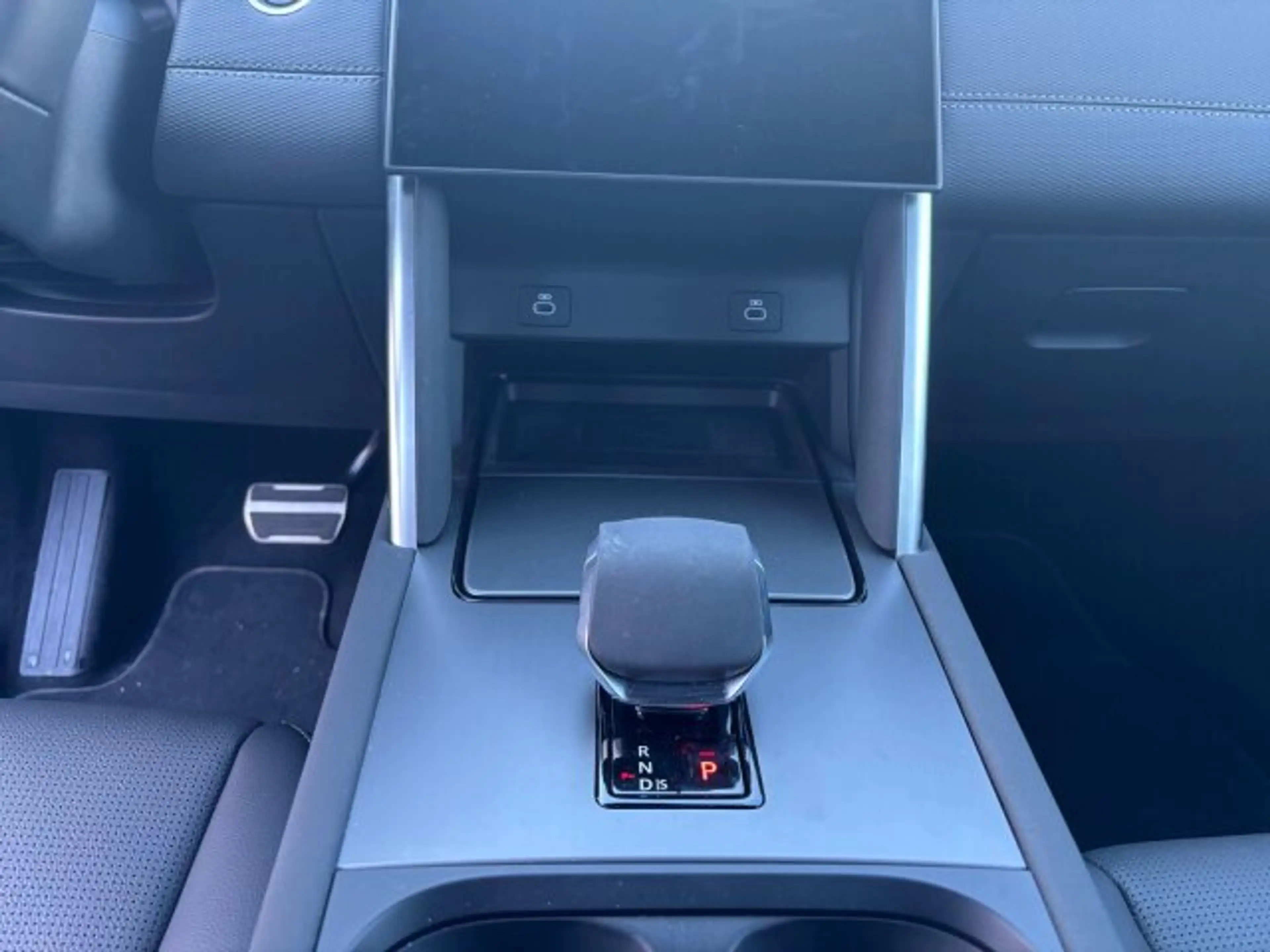 Land Rover Discovery Sport (SI) Mild-Hybrid Dynamic SE (NDH verk. Kindervater) — photo 13