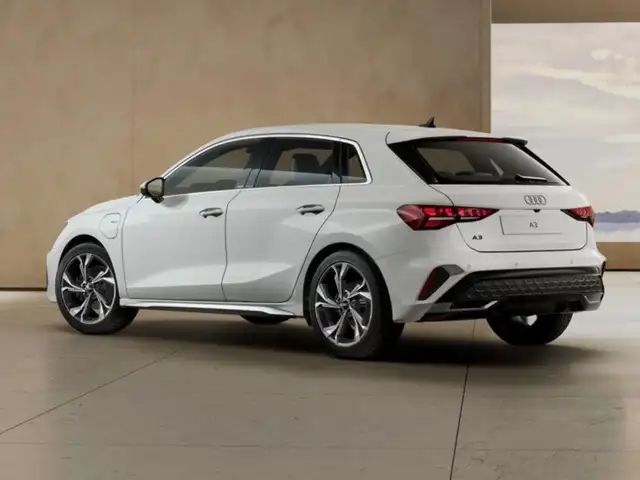 Audi A3 view 5