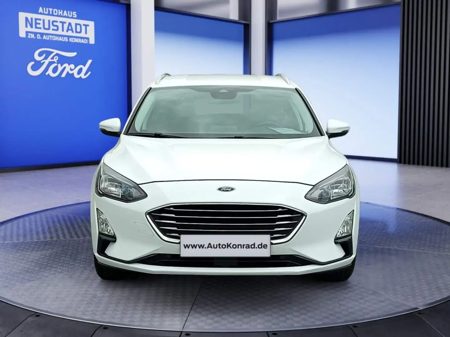Ford Focus Turnier 1.5 EcoBlue Start-Stopp-System Aut. TITANI Weiß - 2