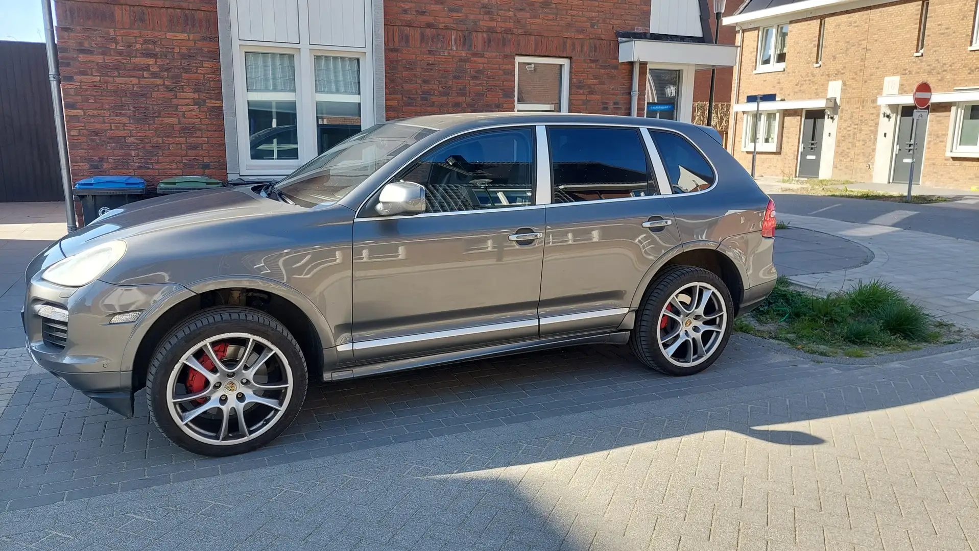 Porsche Cayenne 4.8 Turbo 500pk Zilver - 2