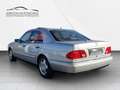 Mercedes-Benz E 230 Avantgarde Lim. Aut. 1.HAND/XENON/NAVI/GSD Silber - thumbnail 4