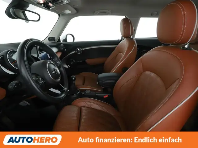 Mini Hatch view 10