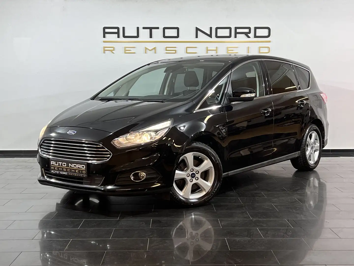 Ford S-Max S-MAX 2.0 TDCI Titanium*7-Sitzer*SYNC3*PDC*DAB* Schwarz - 1
