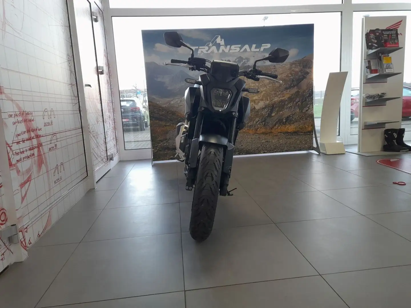 Honda CB 500 Hornet Černá - 2