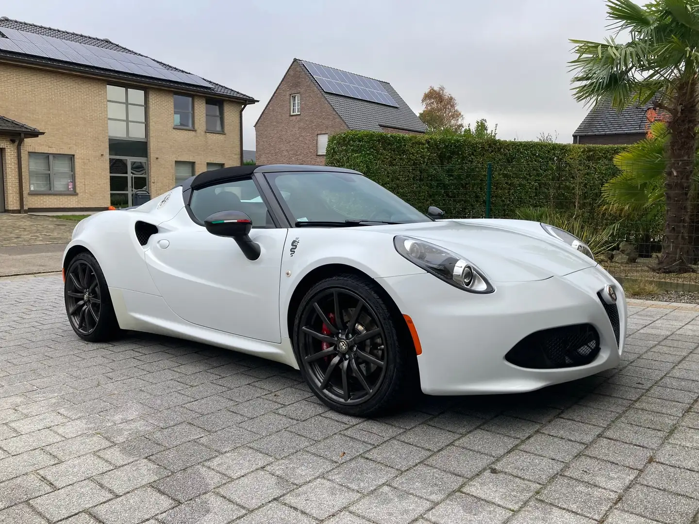 Alfa Romeo 4C Spider - Sport exhaust V2 Intake Cruise control White - 1