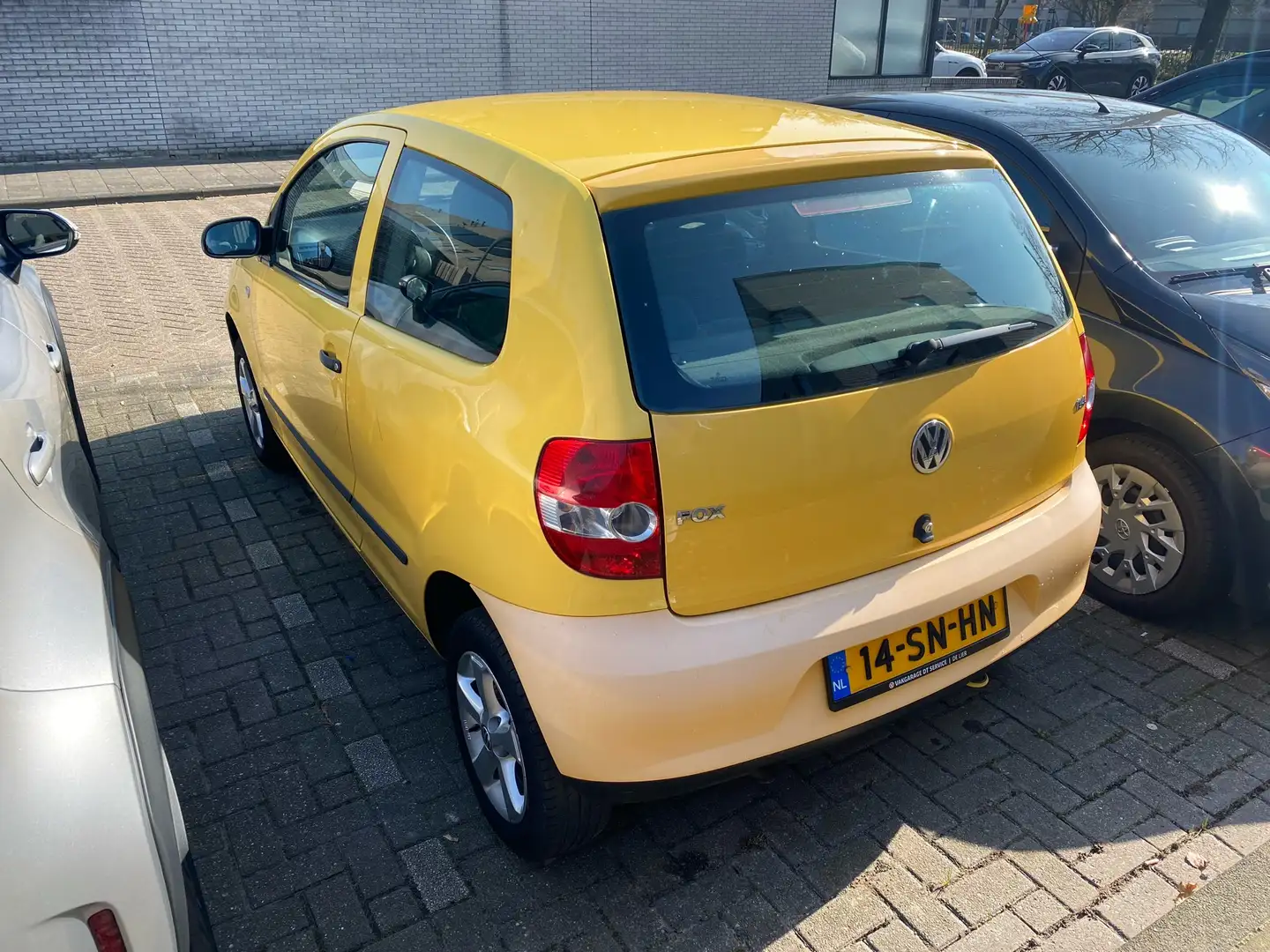 Volkswagen Fox 1.4 Trendline Yellow - 2