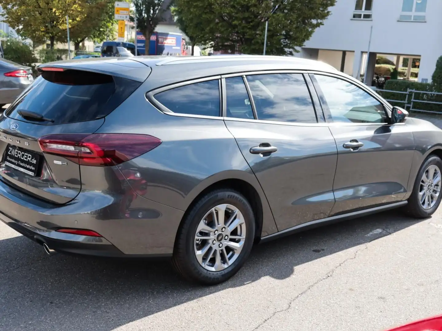 Ford Focus Tur. Titanium X PDC Kamera Navi ACC LED Grau - 2