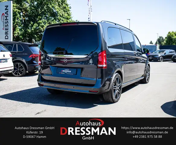 Mercedes-Benz V-Class view 4