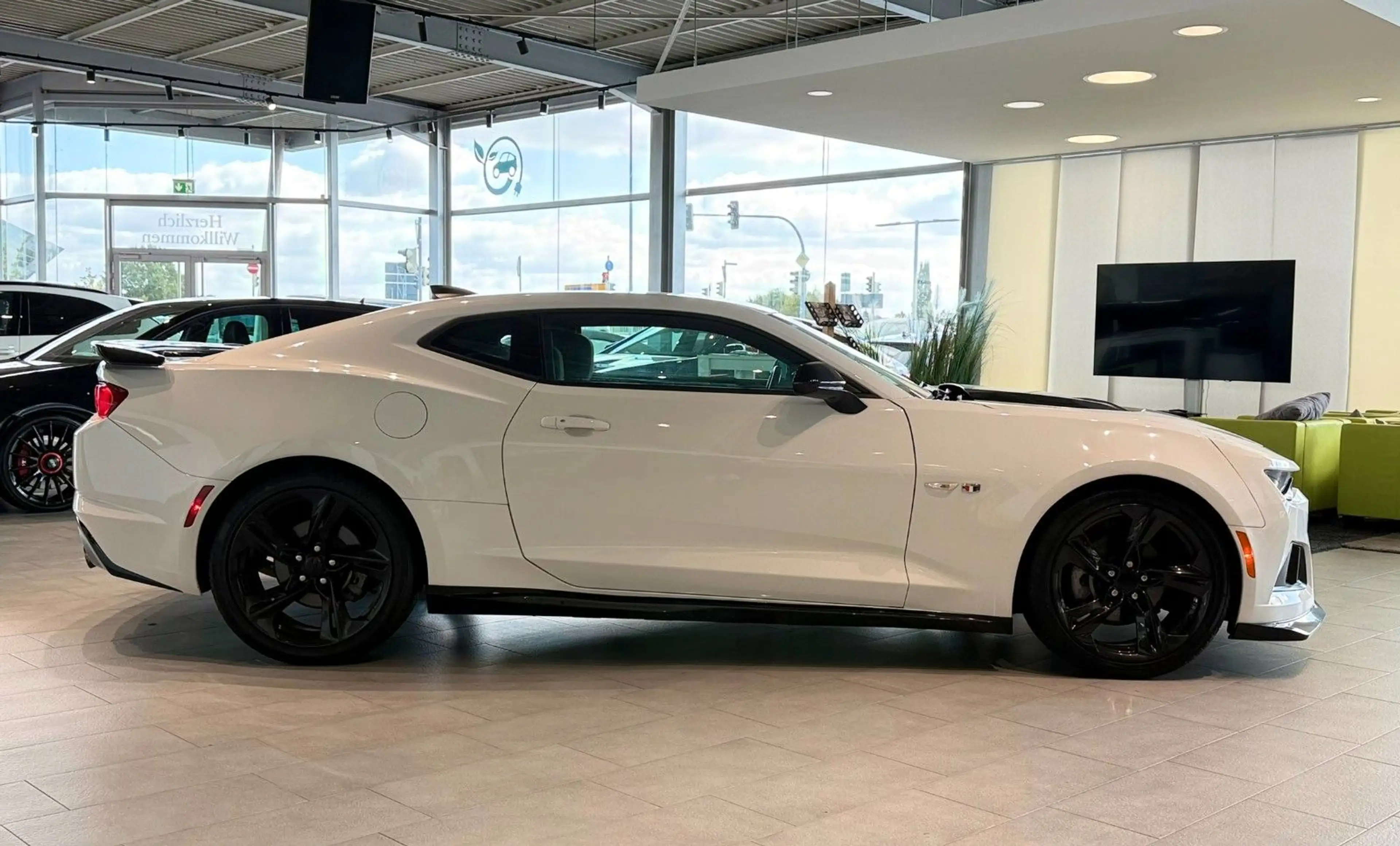 Chevrolet Camaro Coupé Turbo*Kamera*CarPlay*BOSE* — photo 7