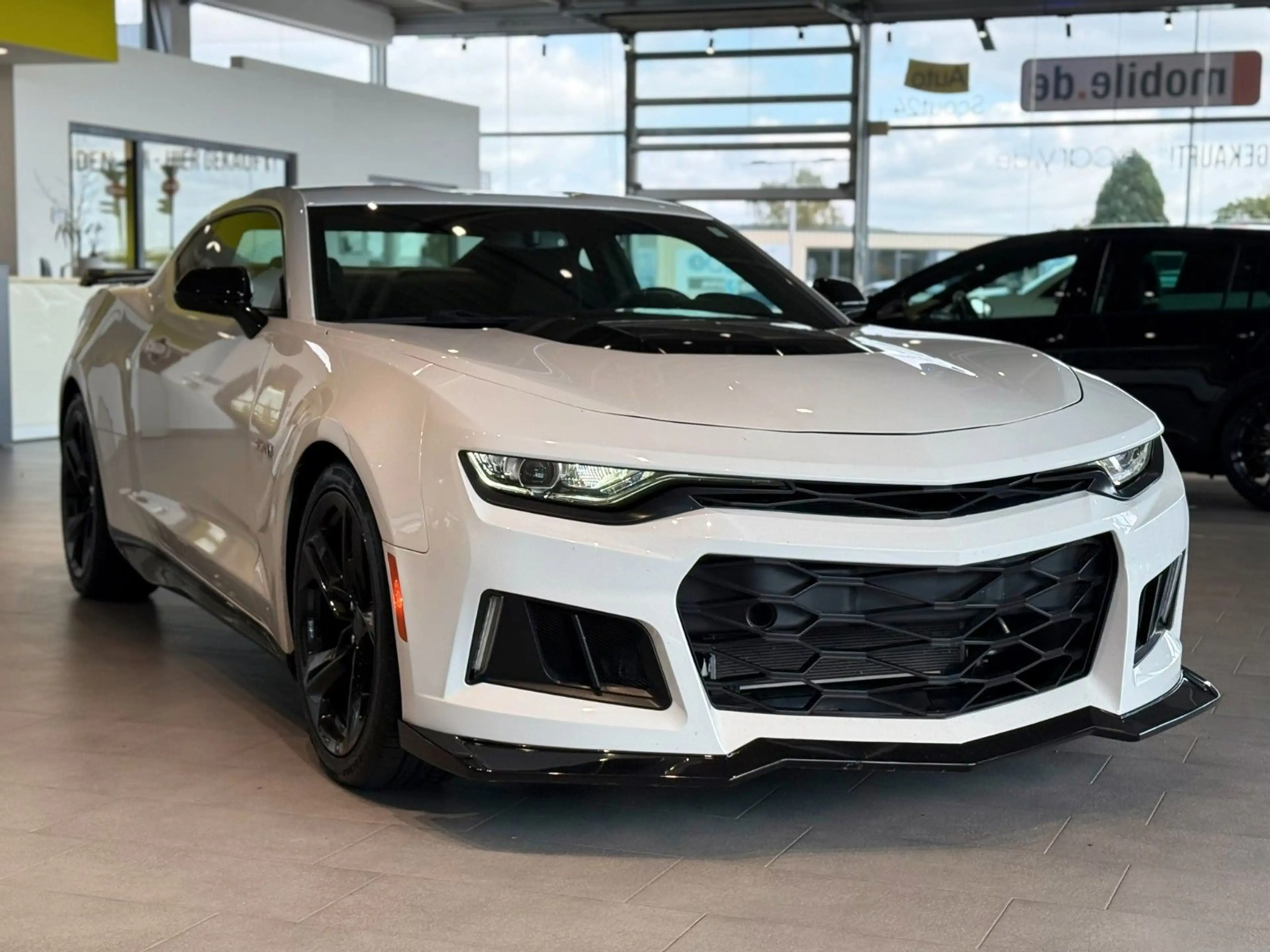 Chevrolet Camaro Coupé Turbo*Kamera*CarPlay*BOSE* — photo 8