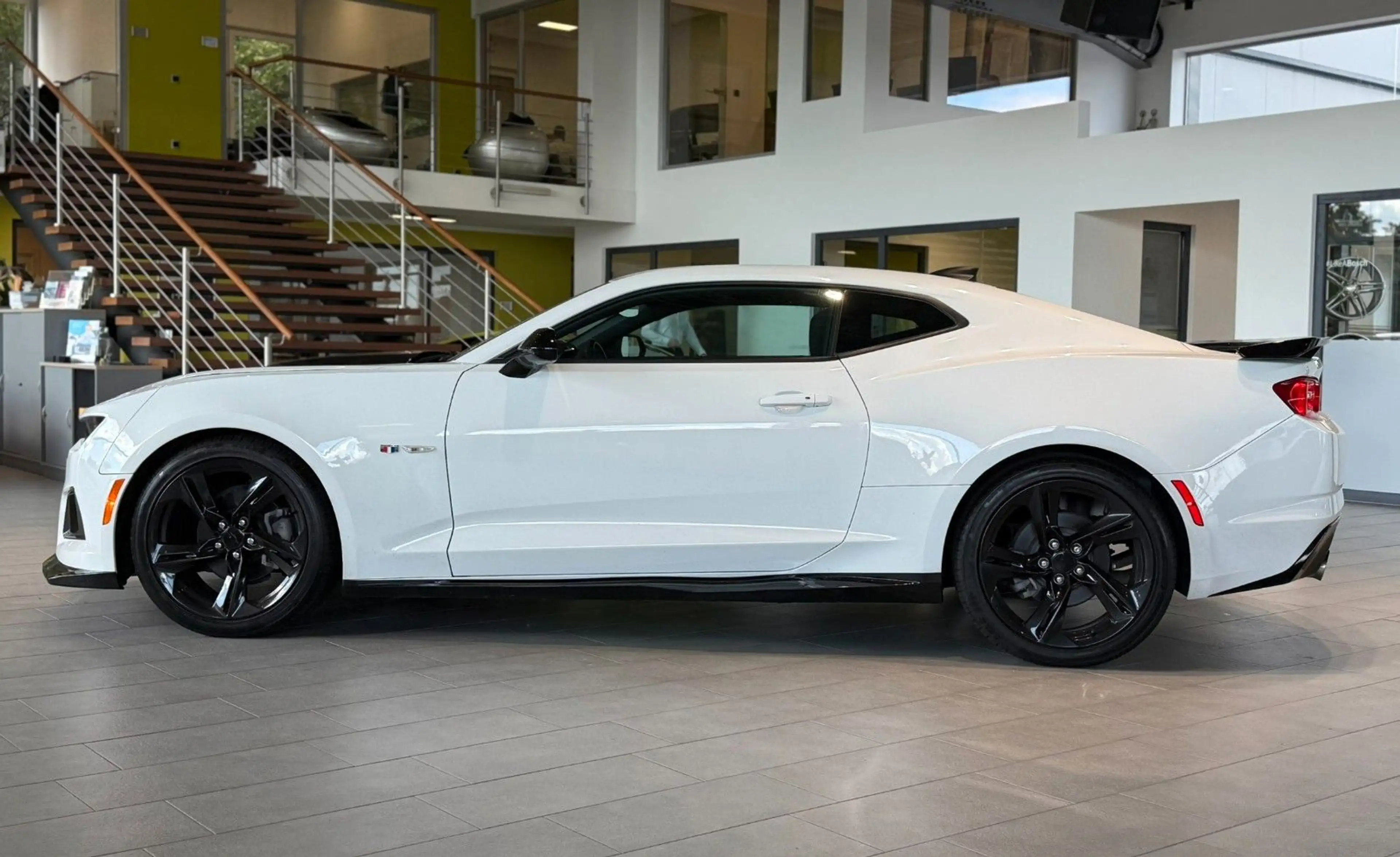 Chevrolet Camaro Coupé Turbo*Kamera*CarPlay*BOSE* — photo 3