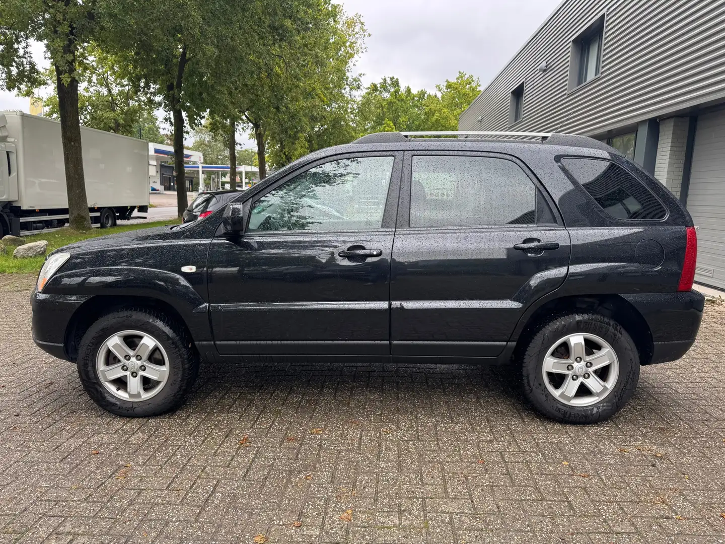 Kia Sportage 2.0 CVVT X-tra Zwart - 2