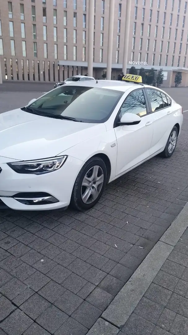 Opel Insignia Taxi Paket Weiß - 1