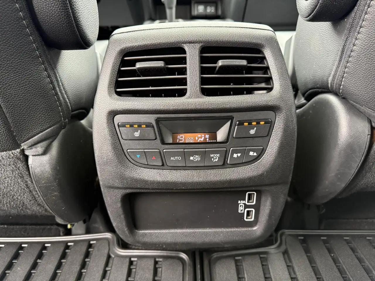 Honda Pilot photo Honda Pilot