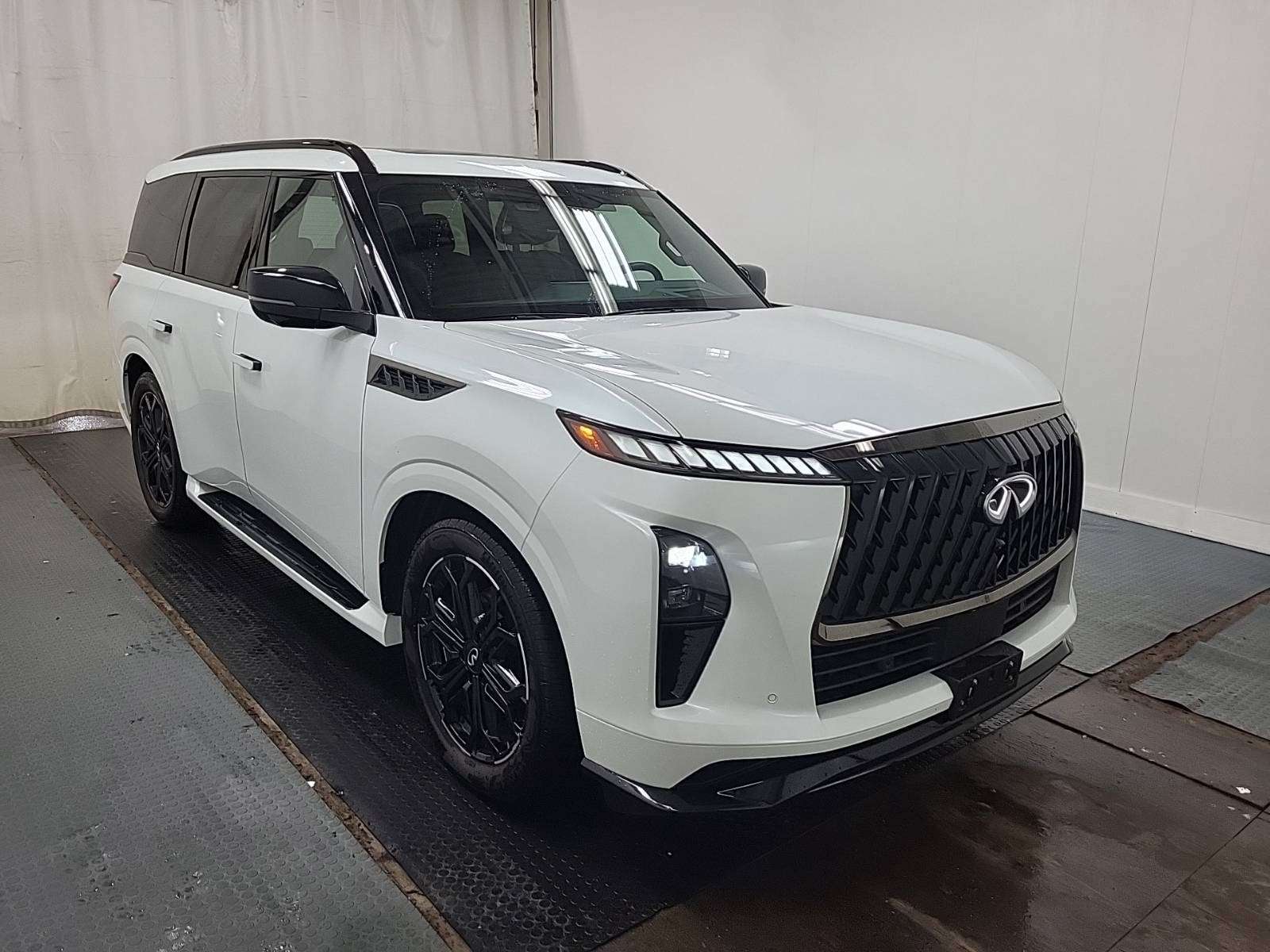 2026 Infiniti QX80 SENSORY | Only 7,139 Kms | Mint Condition | SUV — снимка 1