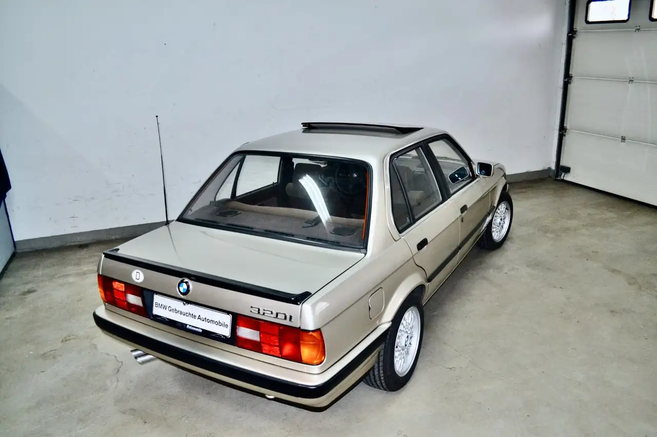 BMW 320 i Autom. H-Kennzeichen 1. Hand 25% Sperre SSD, foto 12