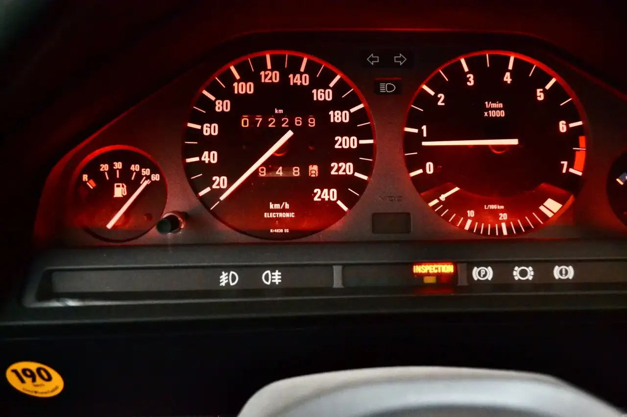 BMW 320 i Autom. H-Kennzeichen 1. Hand 25% Sperre SSD, foto 7