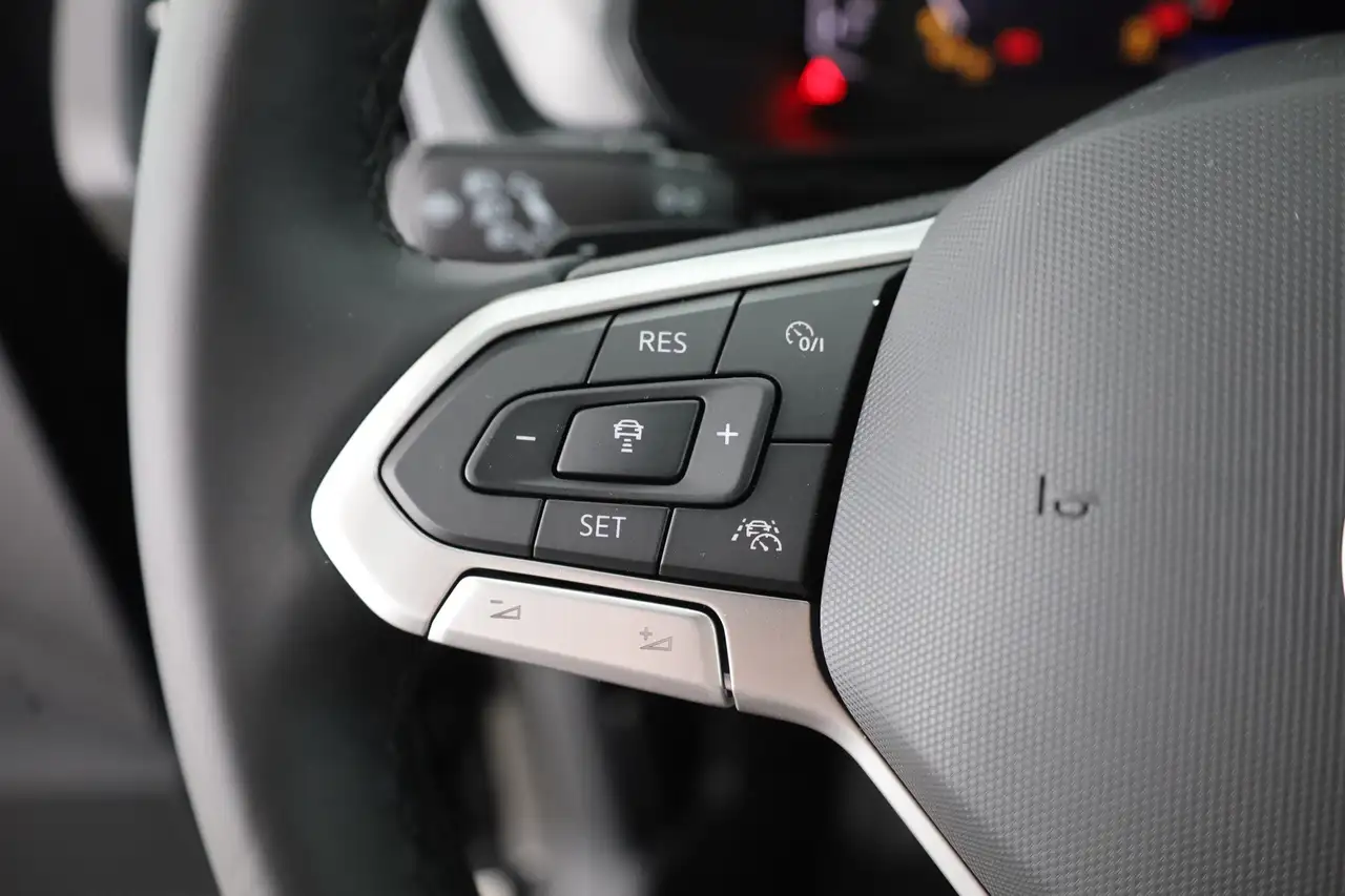 Volkswagen T-Cross 1.0 TSI DSG LED ACC Kamera 16