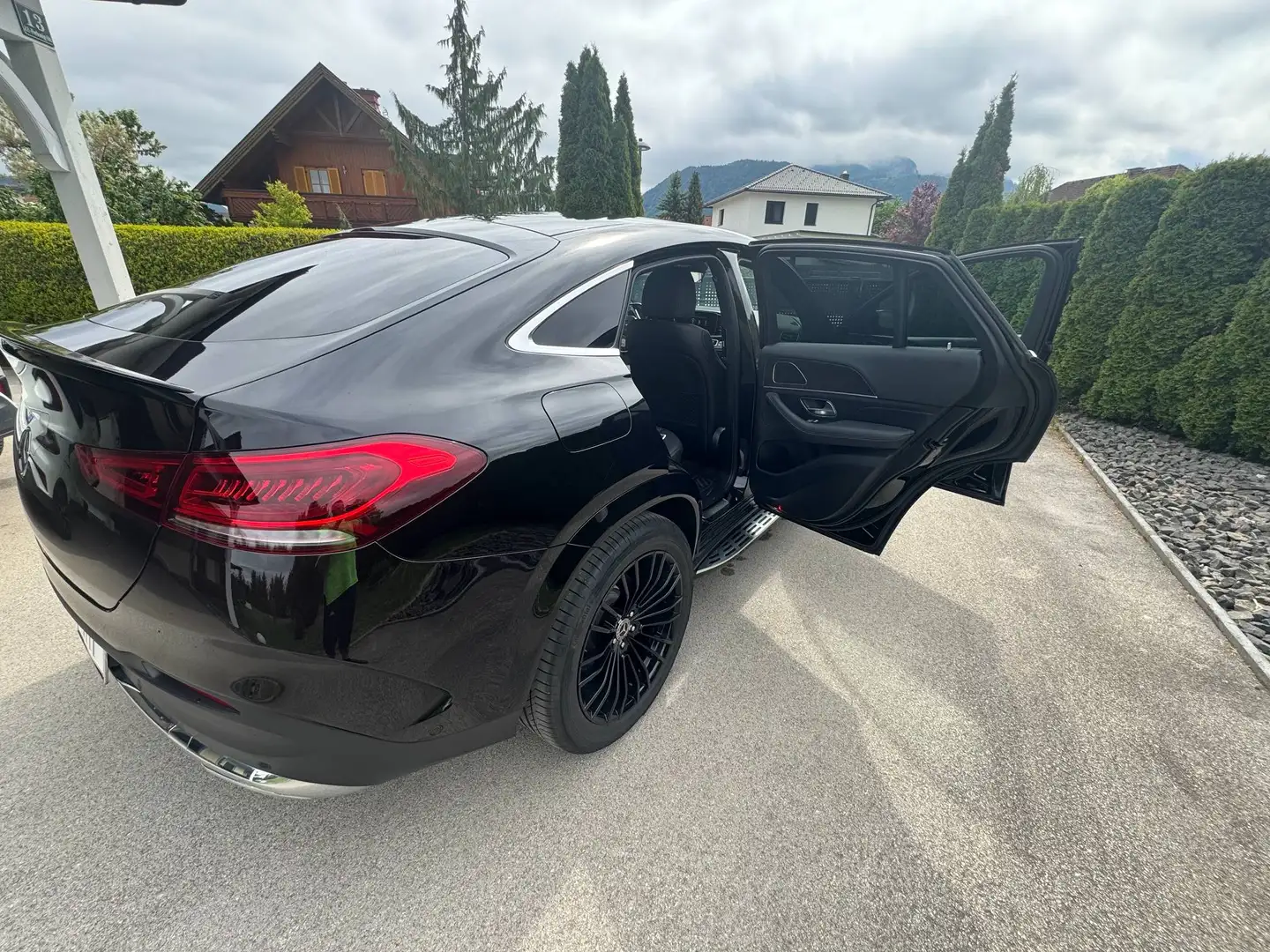 Mercedes-Benz GLE 350 GLE 350 de PHEV Coupé 4MATIC Aut. Schwarz - 1